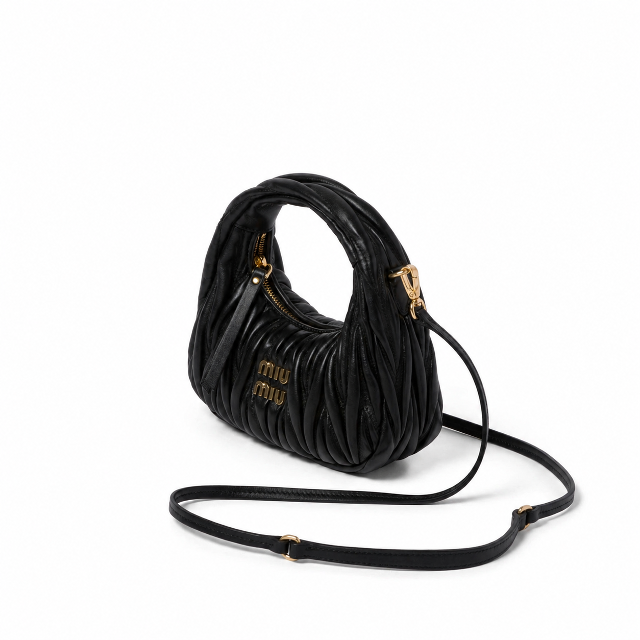 Miu Miu
mini Wander matelassé shoulder bag